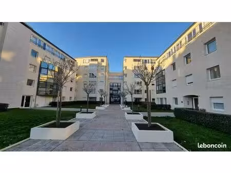 appartement 3 pièces 64 m²