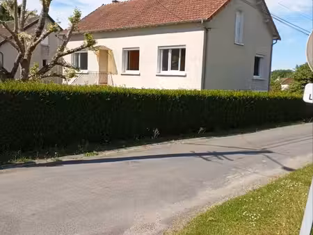 vends maison sur s.sol 105 mètres carrés 5 pièces