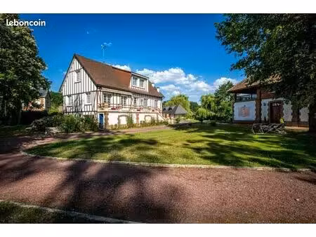 à 30 min de deauville et honfleur – le moulin du claireau– domaine de plusieurs hectares -