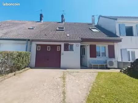 maison mitoyenne familiale avec jardin