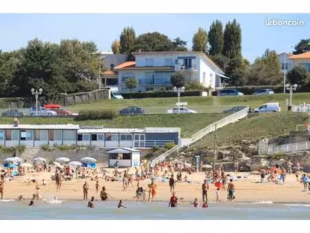 studio avec terrasse et jardin face à la plage du chay