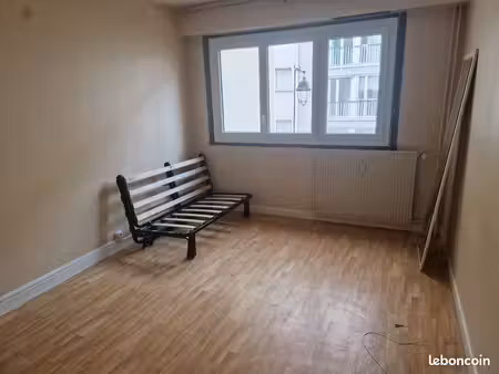 loue appartement proche gare et avaricum