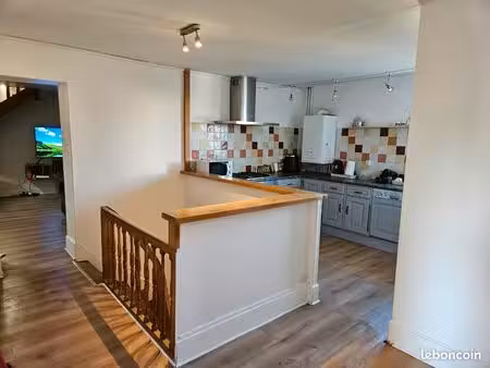 t2 bis 100 m² à louer – grand appartement – 830 /mois