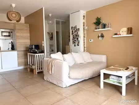 vend appartement t2