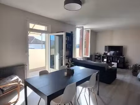 venarey-les-laumes - appartement 3 pièces - 78m²