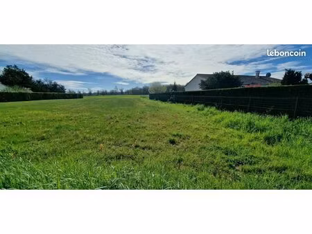 terrain à bâtir de 1226 m² à marsaneix (24)