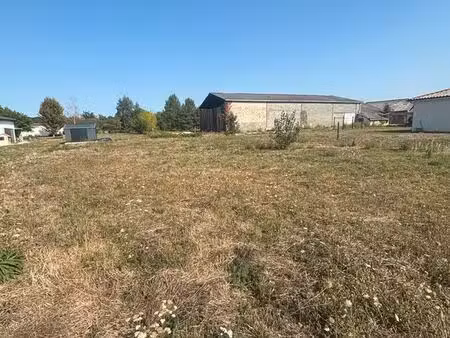 terrain constructible 1200m2 à marsac sur lisle