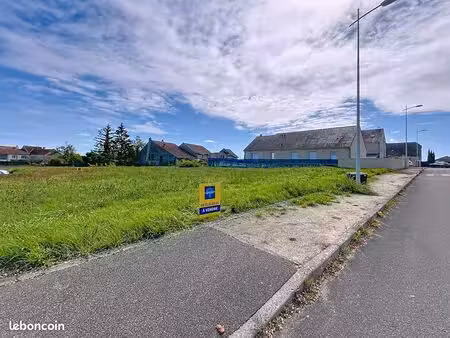 terrain 1121 m² spoy