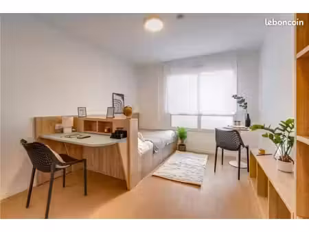 studio 1 pièce 19 m²