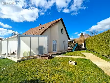 maison 6 pièces 132 m²
