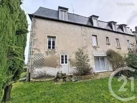 maison 10 pièces 226 m²