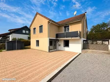 maison 4 pièces 121 m²