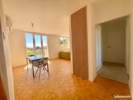 t3 traversant avec vue château  2 balcons  climatisation  garage et cave – à deux pas du c
