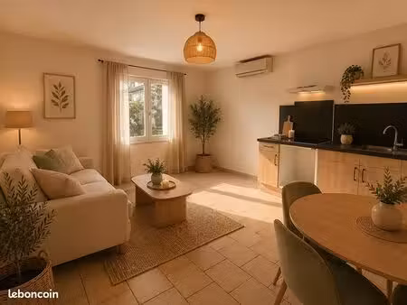 immeuble 9 pièces 200 m²