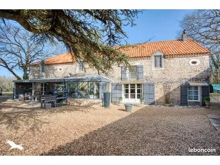 ferme 9 pièces 277 m²