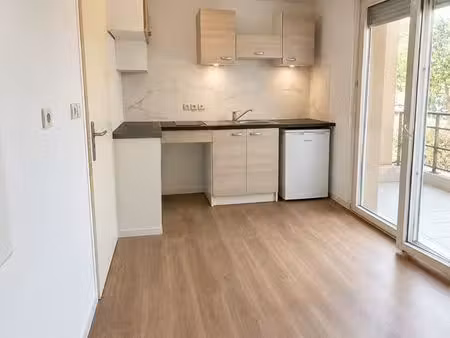 loue studio meublé muret