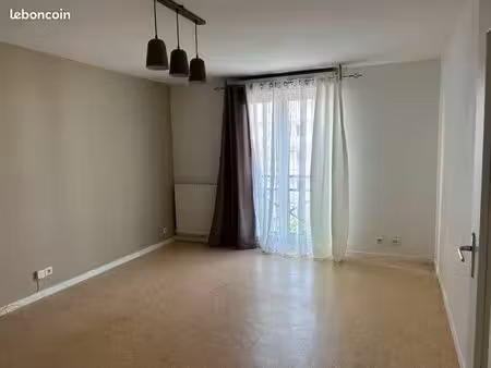 à louer – appartement 75 m² – chartres  rue du grand faubourg chartres – rue du grand faub