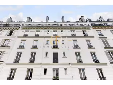 coup de coeur / montparnasse / calme sur cour fleurie