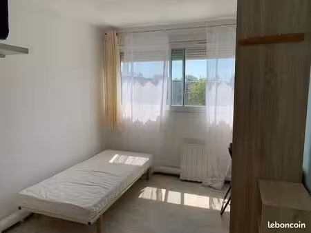 petit studio meublé 11m2  idéal alternant à mi-temps sur toulouse  rangueil  paul sabatier