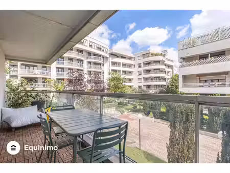 appartement de 63 50m2  avec terrasse de 10 50m2  situé rue