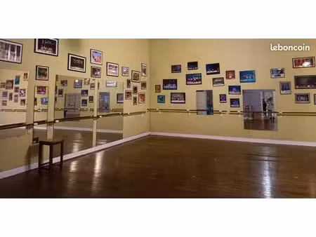 location local commercial