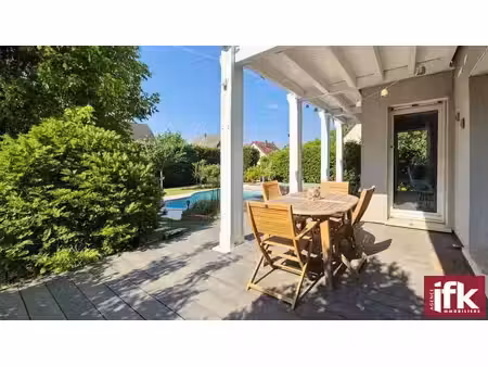 sundhoffen : maison de 150m² avec 4 chambres et piscine