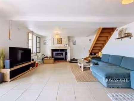 vente longère et corps de ferme à saumur (49400) : à vendre / 140m² saumur