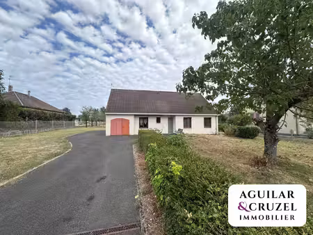 maison de plain-pied à mehun-sur-yèvre