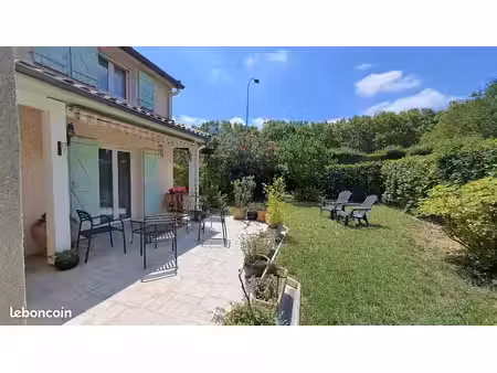 maison 4 pièces 96 m² ramonville port sud - 3 ch  garage  jardin  puits  cheminée