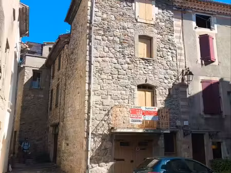 maison de village en pierre