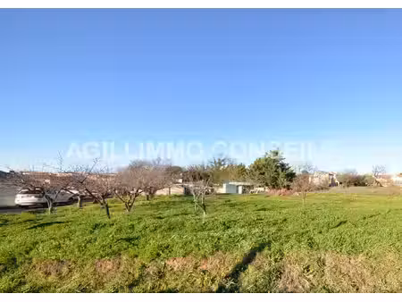 terrain plat 544m2