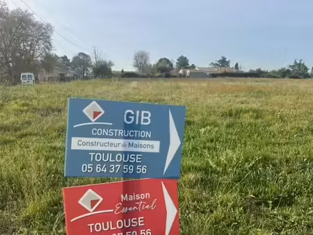 terrain 700 m² vacquiers
