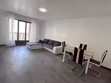 location meublée appartement 3 pièces 67 m² à cergy (95000)  1 250 €