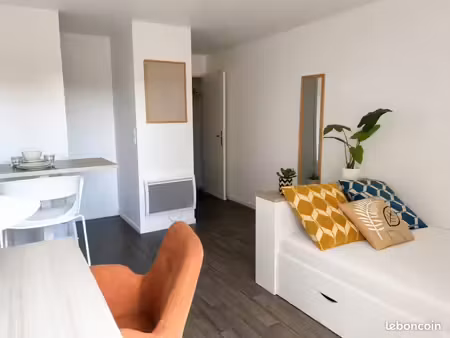 studio 1 pièce 23 m²