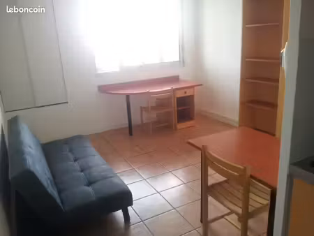 studio meublé + parking dans résidence sécurisée