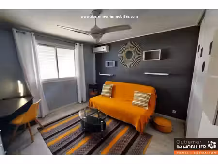 joli studio meublé très bien plaçé