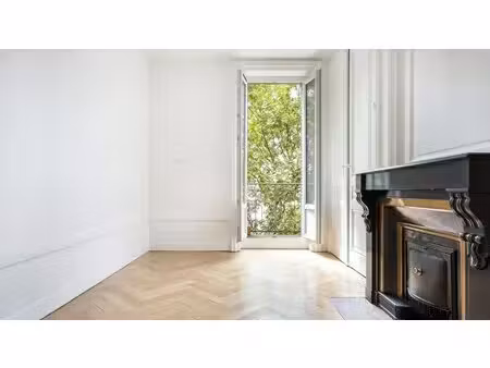 location bureaux 124 m² à 496 m²