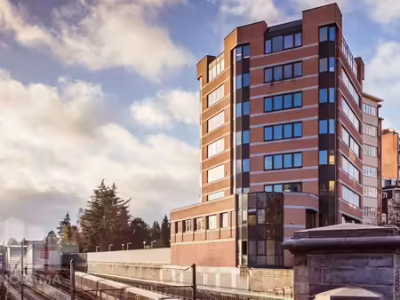 bien professionnel à louer à etterbeek € 7.083 (lqw4x) - panorama b2b brussel kantoren | z