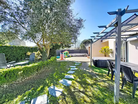maison carquefou 5 pièce(s) 133.41 m2
