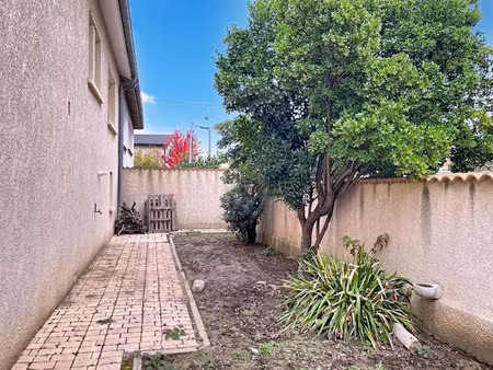location maison 4 pièces 89 m² à valence (26000)  1 080 €