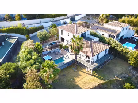 villa d'exception avec vue sur le golf piscine & jacuzzi