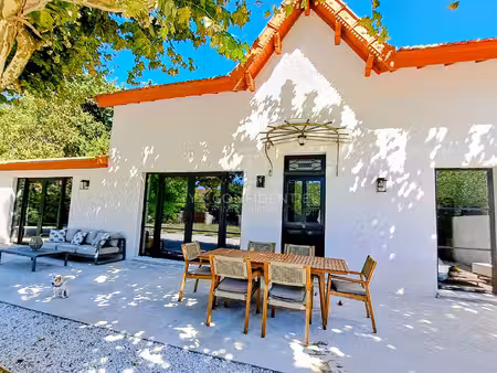 maison de caractère des années 30  élégance contemporaine au coeur de la provence
