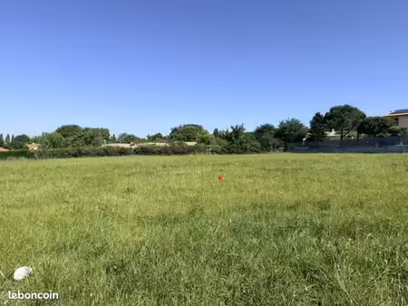 terrain 636 m² bouloc