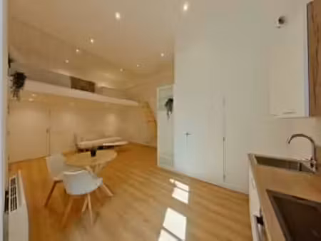 location appartement 2 pièces meublé à nantes (44000) : à louer 2 pièces meublé / 35m² nan