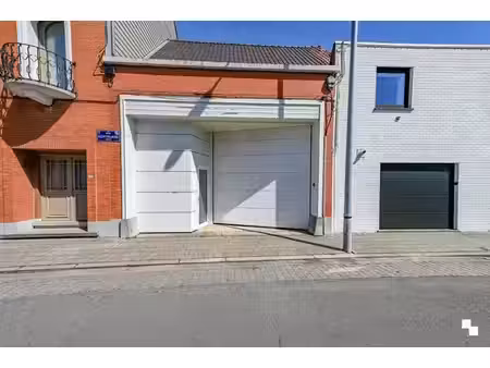 loods van 132 m² te izegem