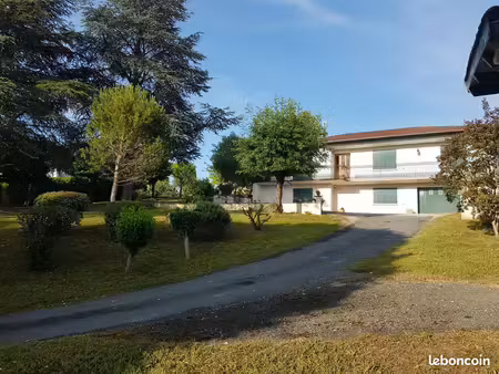 maison avec sous-sol et terrain divisible