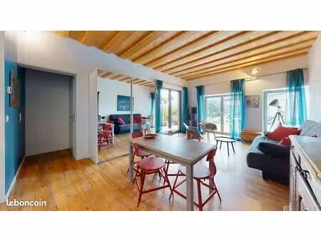studio 1 pièce 33 m²