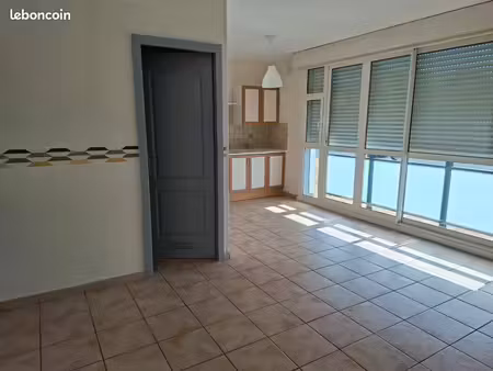 vend appartement t2