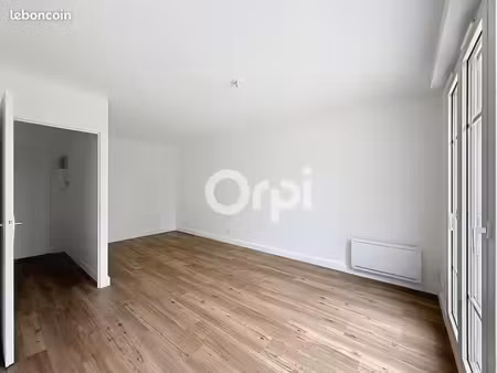 studio 1 pièce 31 m²