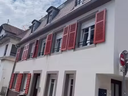 appartement 2 pièces refait de à à z avec parking privé avec bip